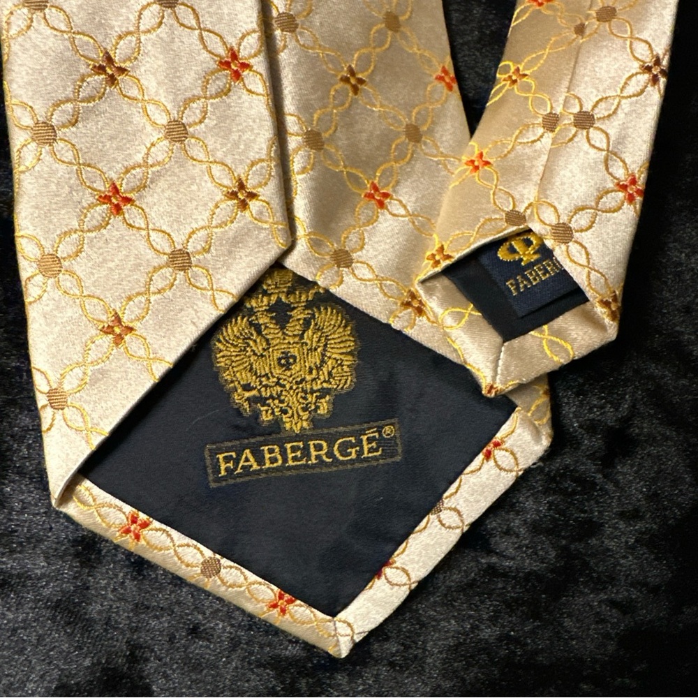 Exceptional FABERGE Men's Silk Tie Imported fabric, Made in USA Design 406